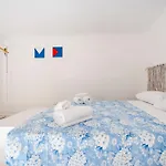 Gabbiano 7 - Coastal Comfort With 2 Bedrooms 바리