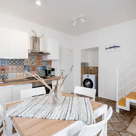 Apartment Gabbiano 7 - Coastal Comfort With 2 Bedrooms Bari